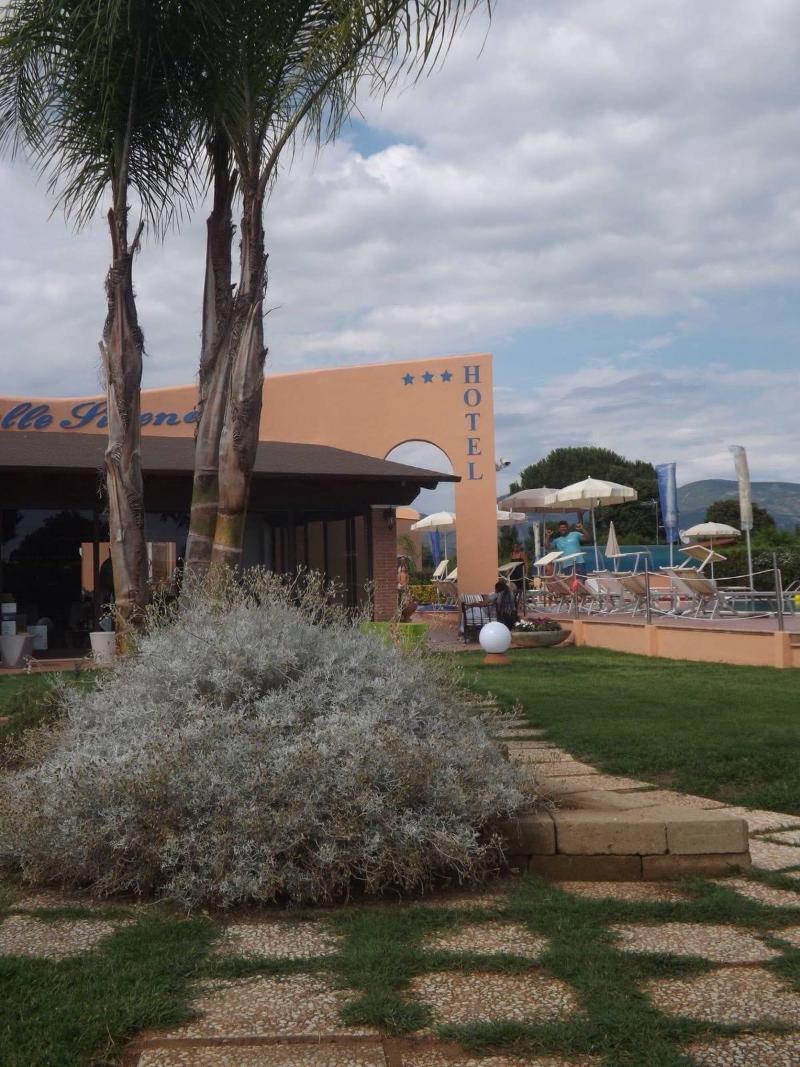 Hotel Ristorante Al Canto Delle Sirene Terracina Ngoại thất bức ảnh