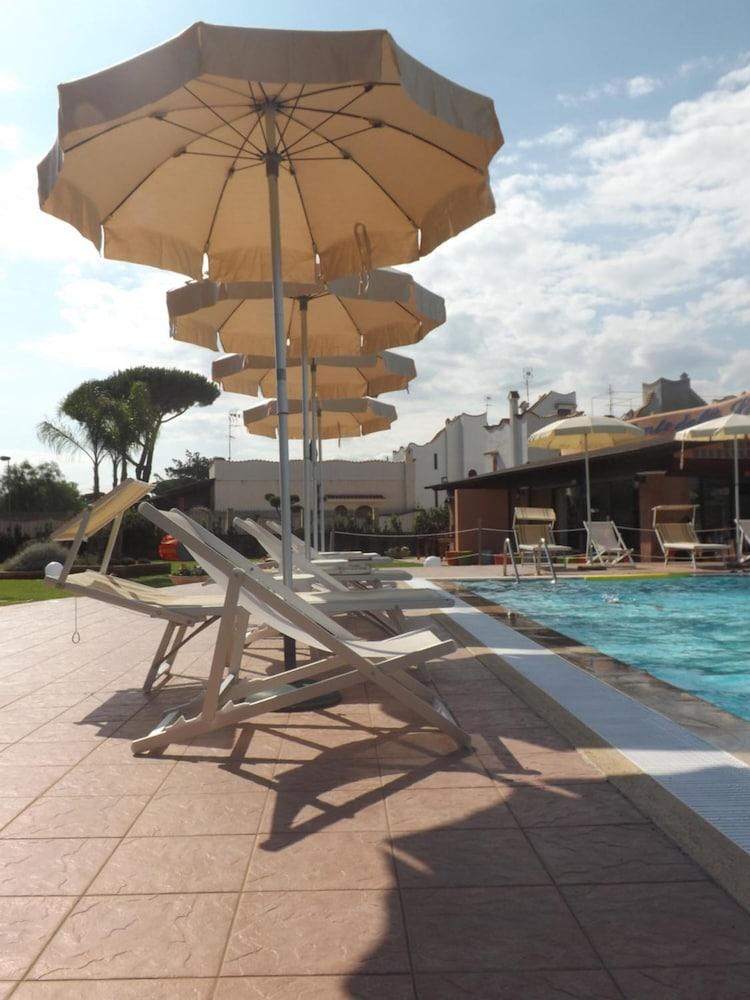 Hotel Ristorante Al Canto Delle Sirene Terracina Ngoại thất bức ảnh