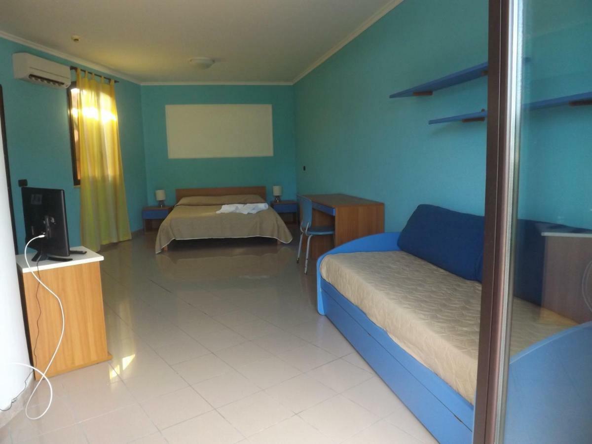 Hotel Ristorante Al Canto Delle Sirene Terracina Ngoại thất bức ảnh